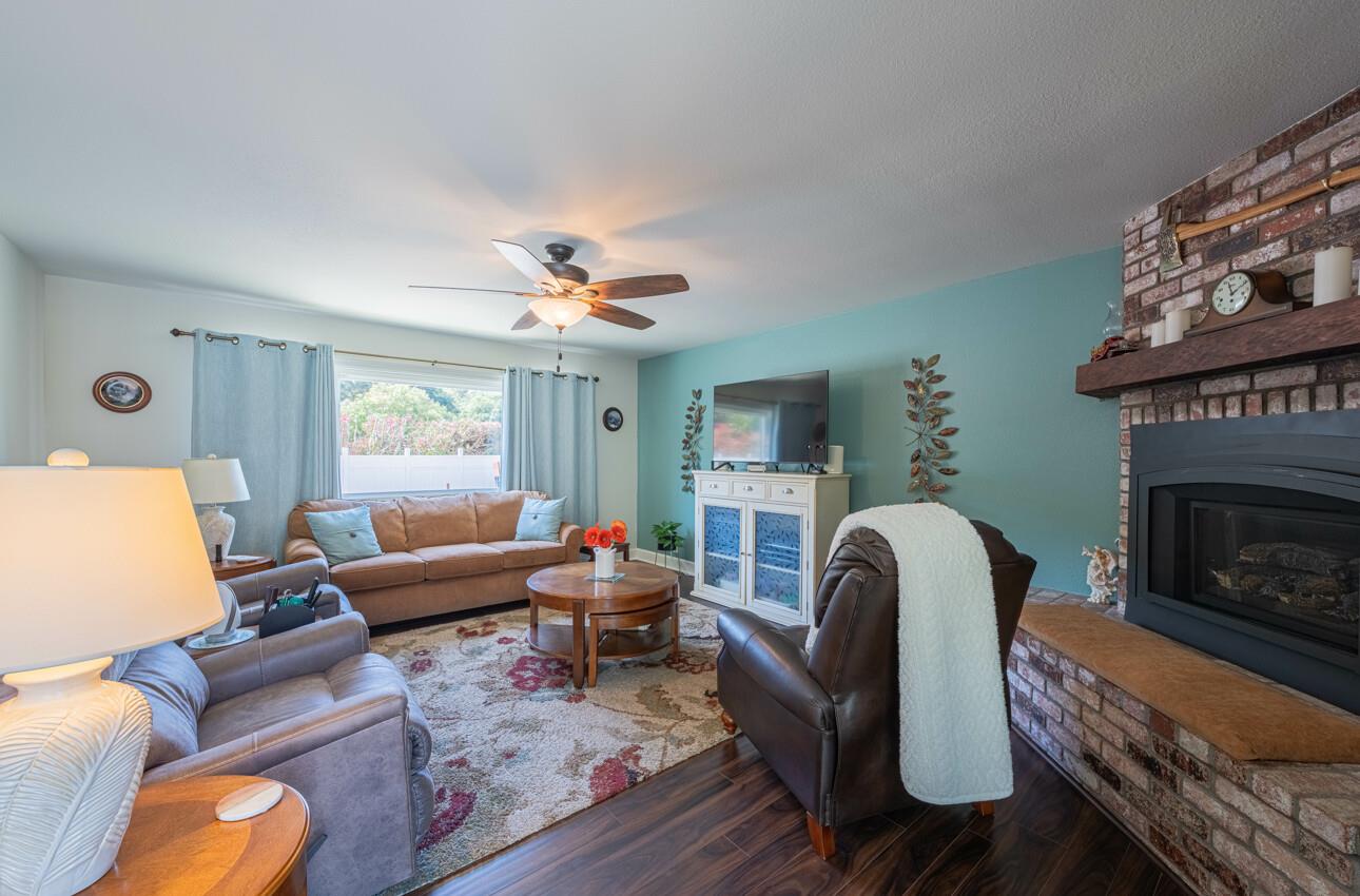 Detail Gallery Image 7 of 32 For 18101 Berta Canyon Rd, Salinas,  CA 93907 - 3 Beds | 2 Baths