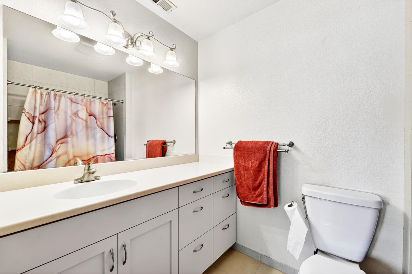 Detail Gallery Image 17 of 40 For 1757 30th Ave, Santa Cruz,  CA 95062 - 2 Beds | 2/1 Baths