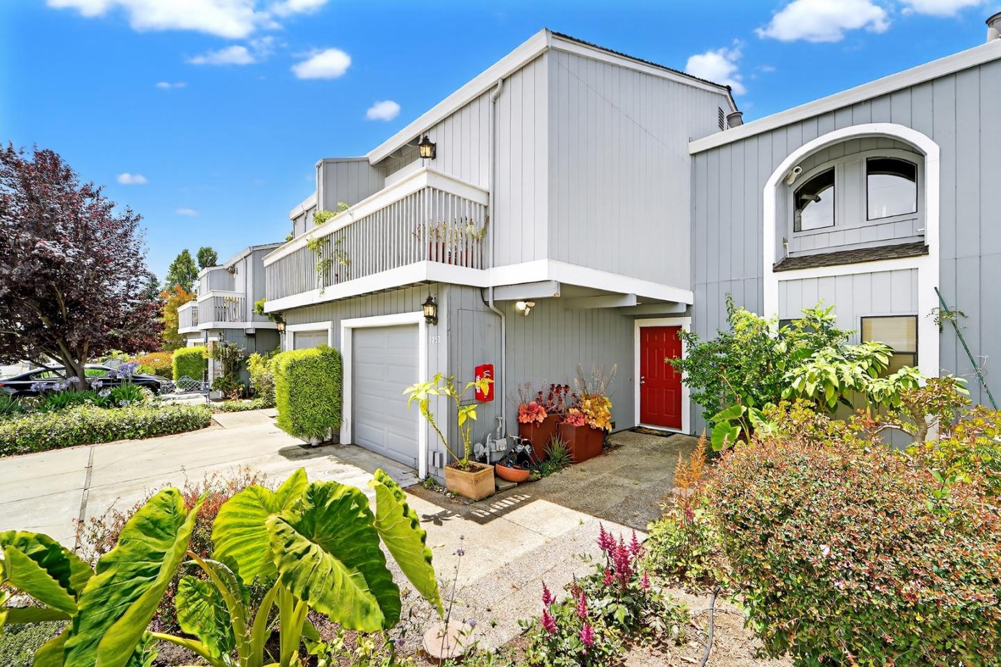 Detail Gallery Image 2 of 40 For 1757 30th Ave, Santa Cruz,  CA 95062 - 2 Beds | 2/1 Baths