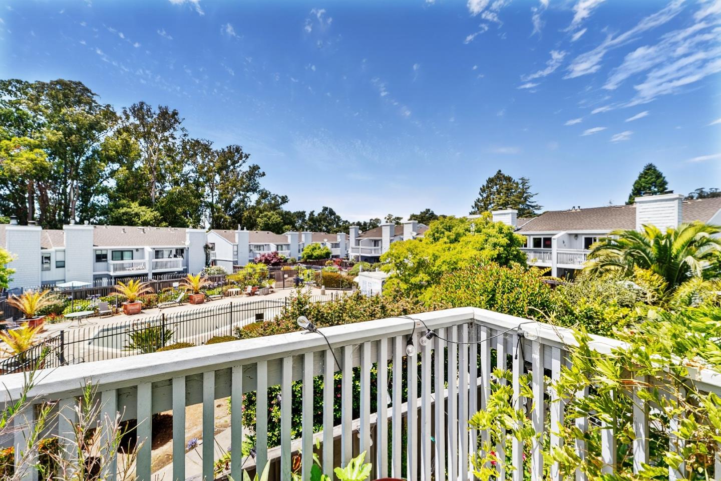 Detail Gallery Image 20 of 40 For 1757 30th Ave, Santa Cruz,  CA 95062 - 2 Beds | 2/1 Baths