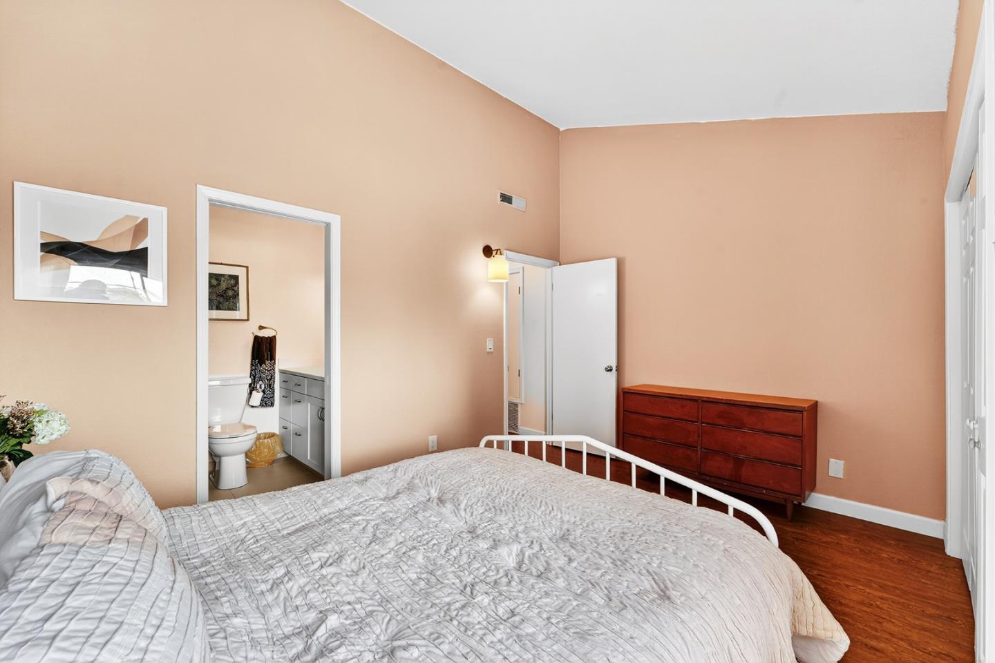Detail Gallery Image 23 of 40 For 1757 30th Ave, Santa Cruz,  CA 95062 - 2 Beds | 2/1 Baths