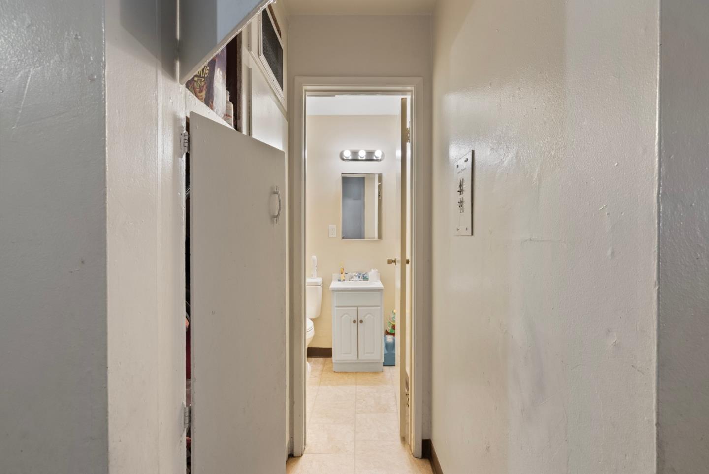 Detail Gallery Image 25 of 40 For 225 Soledad St, Salinas,  CA 93901 - – Beds | – Baths