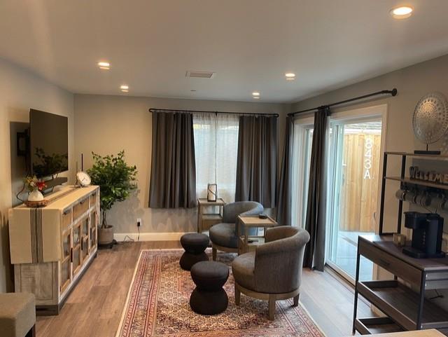 Detail Gallery Image 9 of 19 For 843 a Southampton Dr a,  Palo Alto,  CA 94303 - 2 Beds | 2 Baths