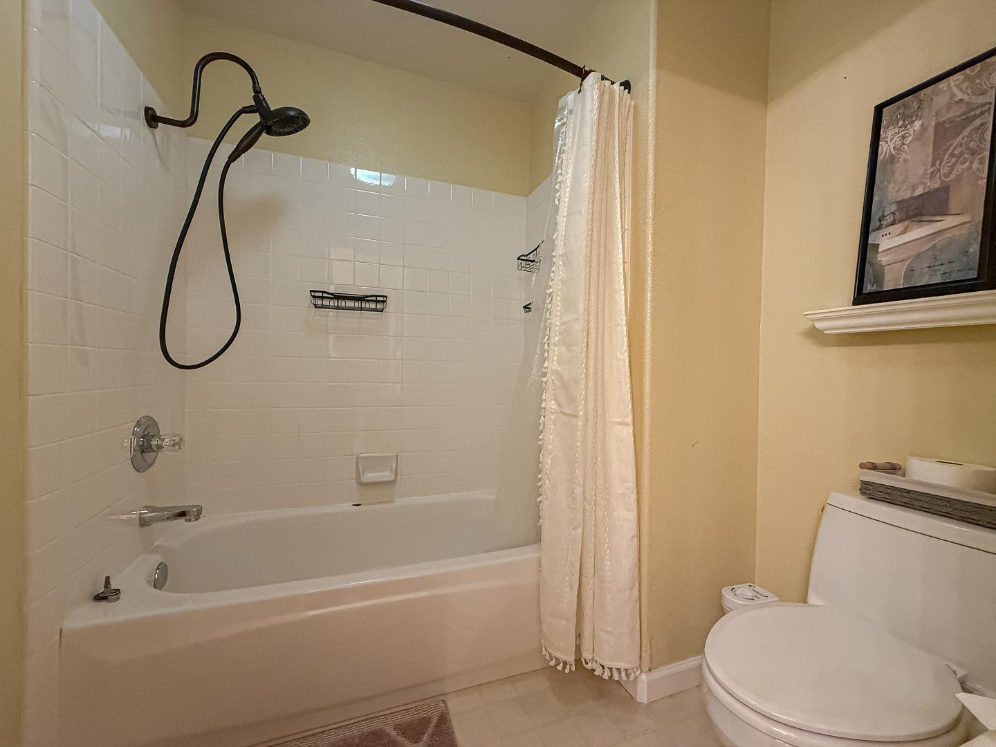 Detail Gallery Image 37 of 63 For 1489 Cheryl Dr, Livermore,  CA 94550 - 5 Beds | 2/1 Baths