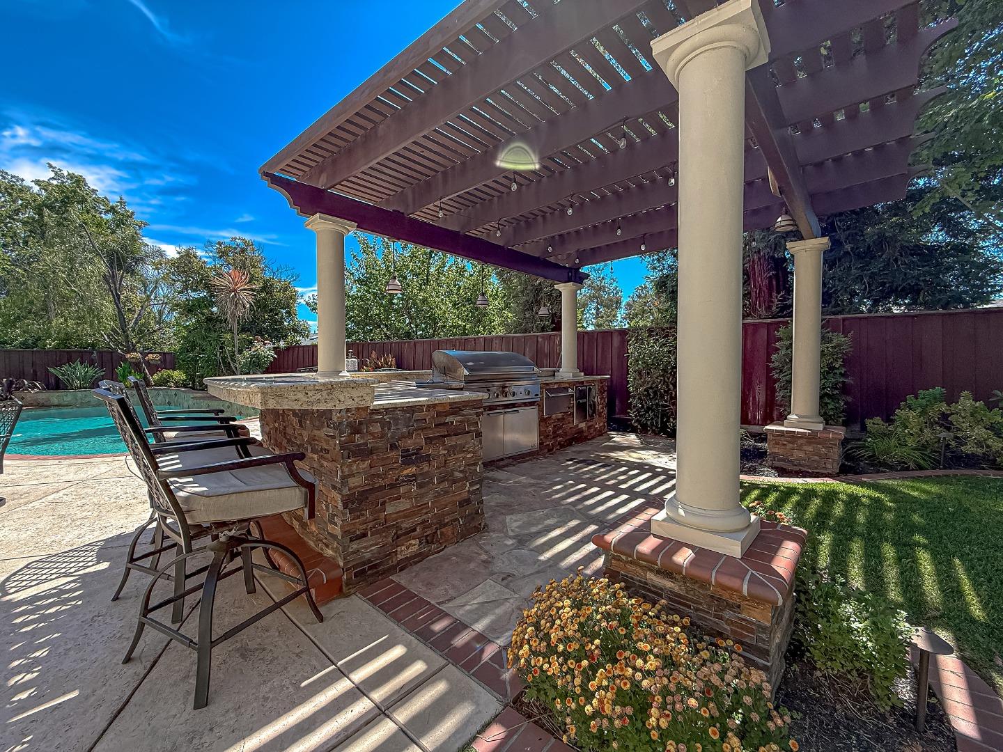 Detail Gallery Image 53 of 63 For 1489 Cheryl Dr, Livermore,  CA 94550 - 5 Beds | 2/1 Baths