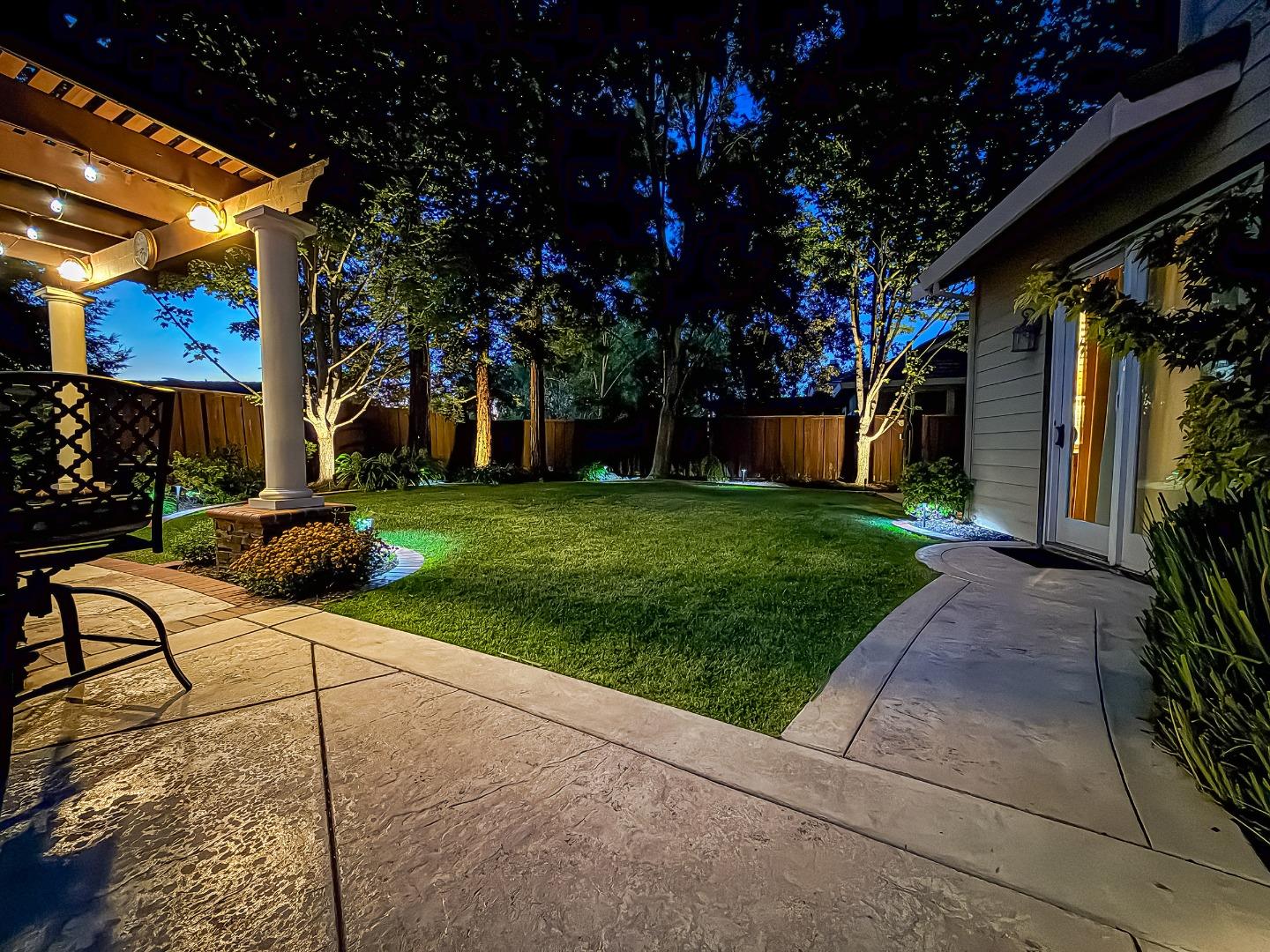 Detail Gallery Image 6 of 63 For 1489 Cheryl Dr, Livermore,  CA 94550 - 5 Beds | 2/1 Baths