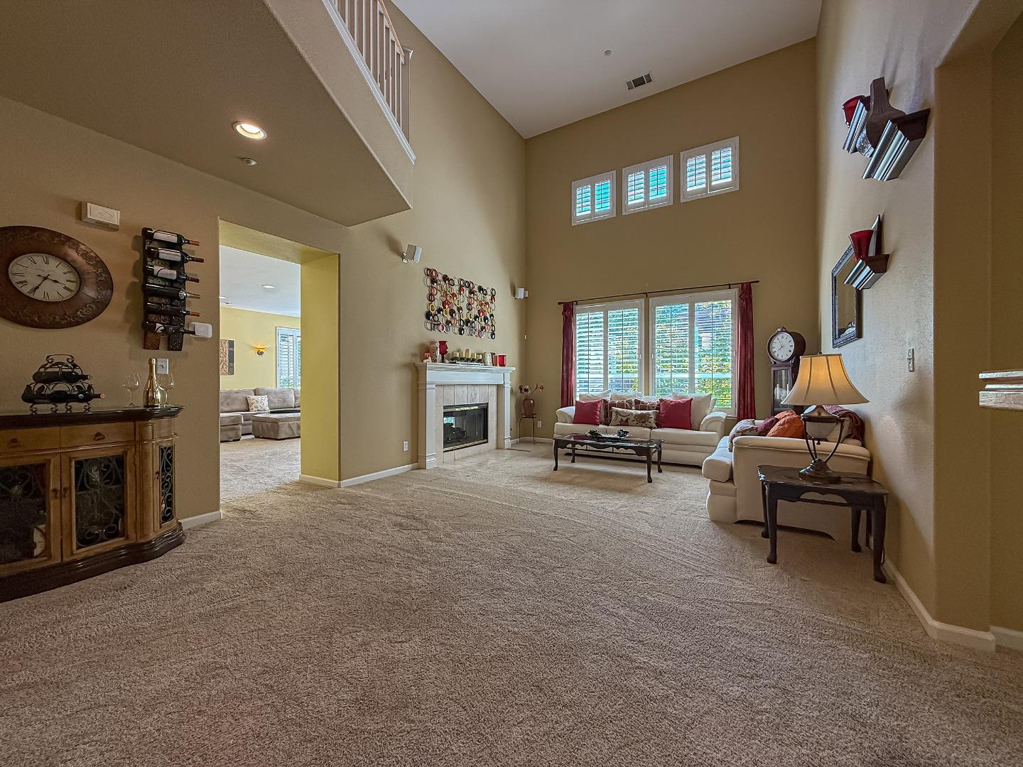 Detail Gallery Image 9 of 63 For 1489 Cheryl Dr, Livermore,  CA 94550 - 5 Beds | 2/1 Baths