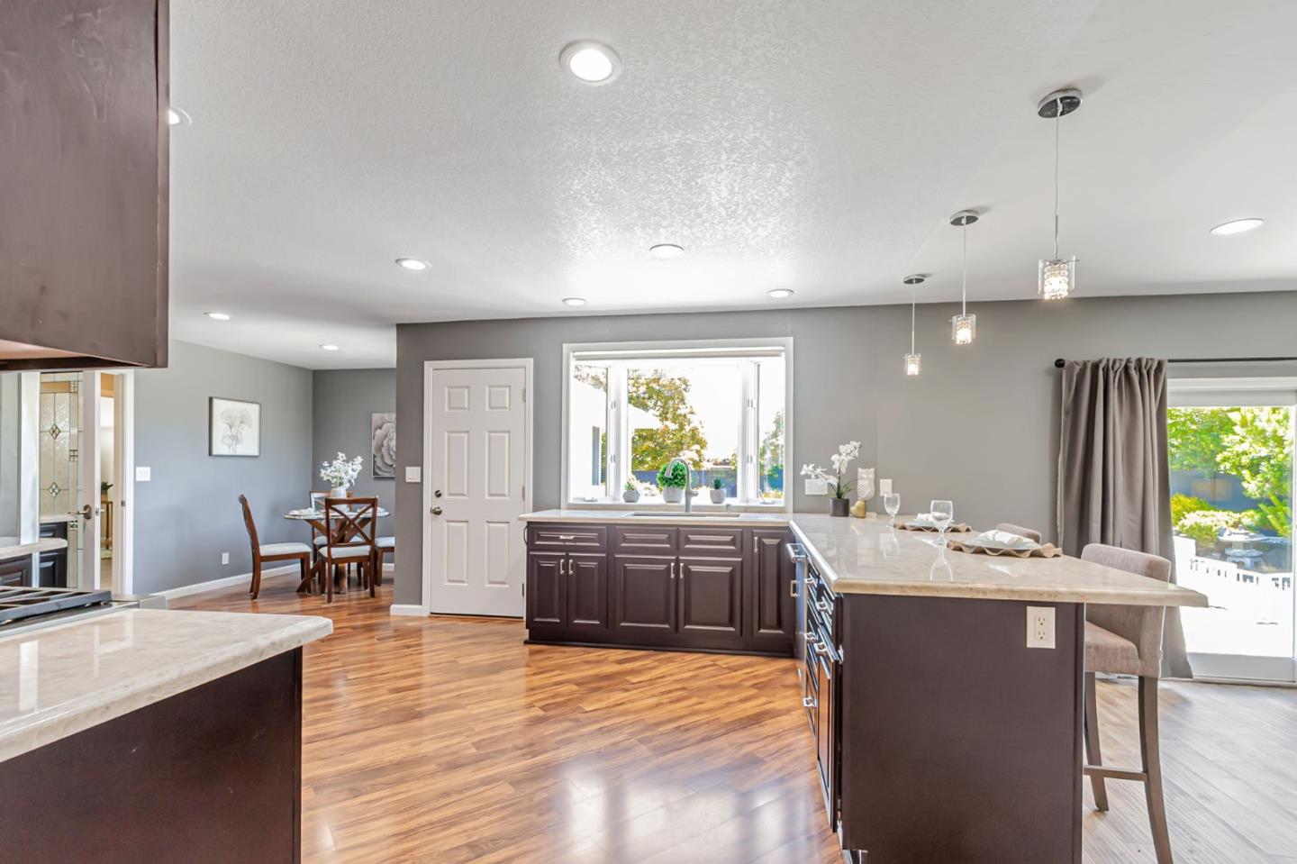 Detail Gallery Image 8 of 36 For 6702 Heathfield Dr, San Jose,  CA 95120 - 4 Beds | 2 Baths