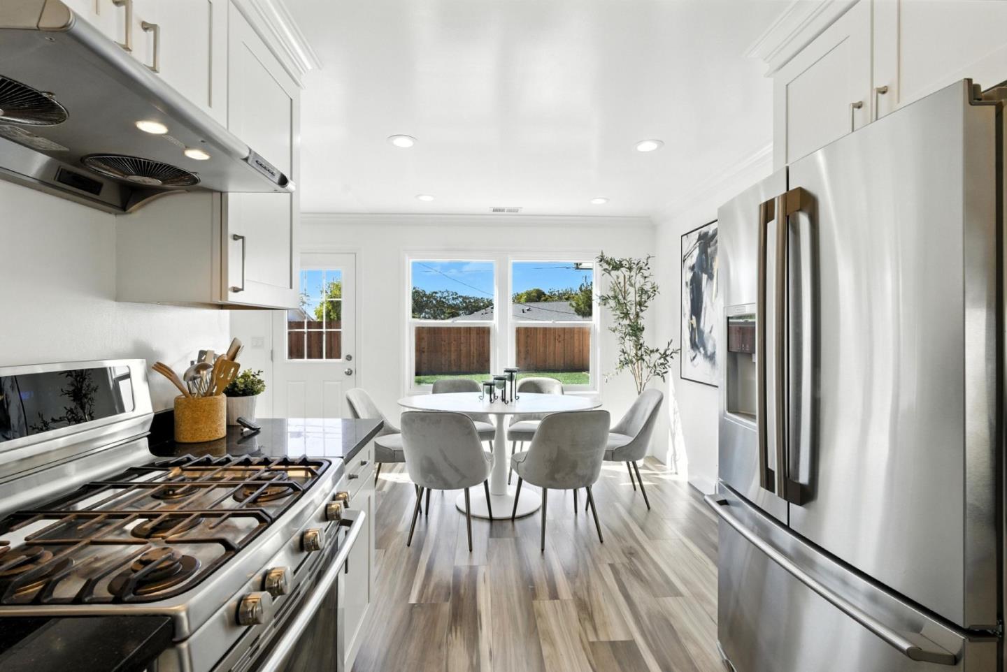 Detail Gallery Image 11 of 65 For 2621 Heather Ln, San Bruno,  CA 94066 - 3 Beds | 2 Baths