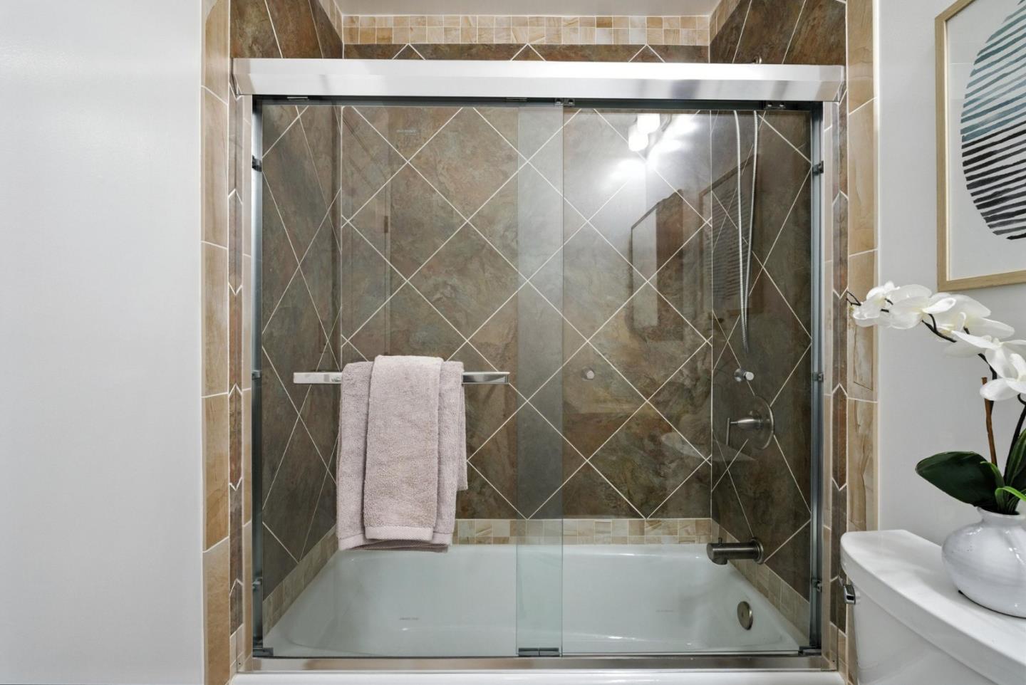 Detail Gallery Image 19 of 65 For 2621 Heather Ln, San Bruno,  CA 94066 - 3 Beds | 2 Baths