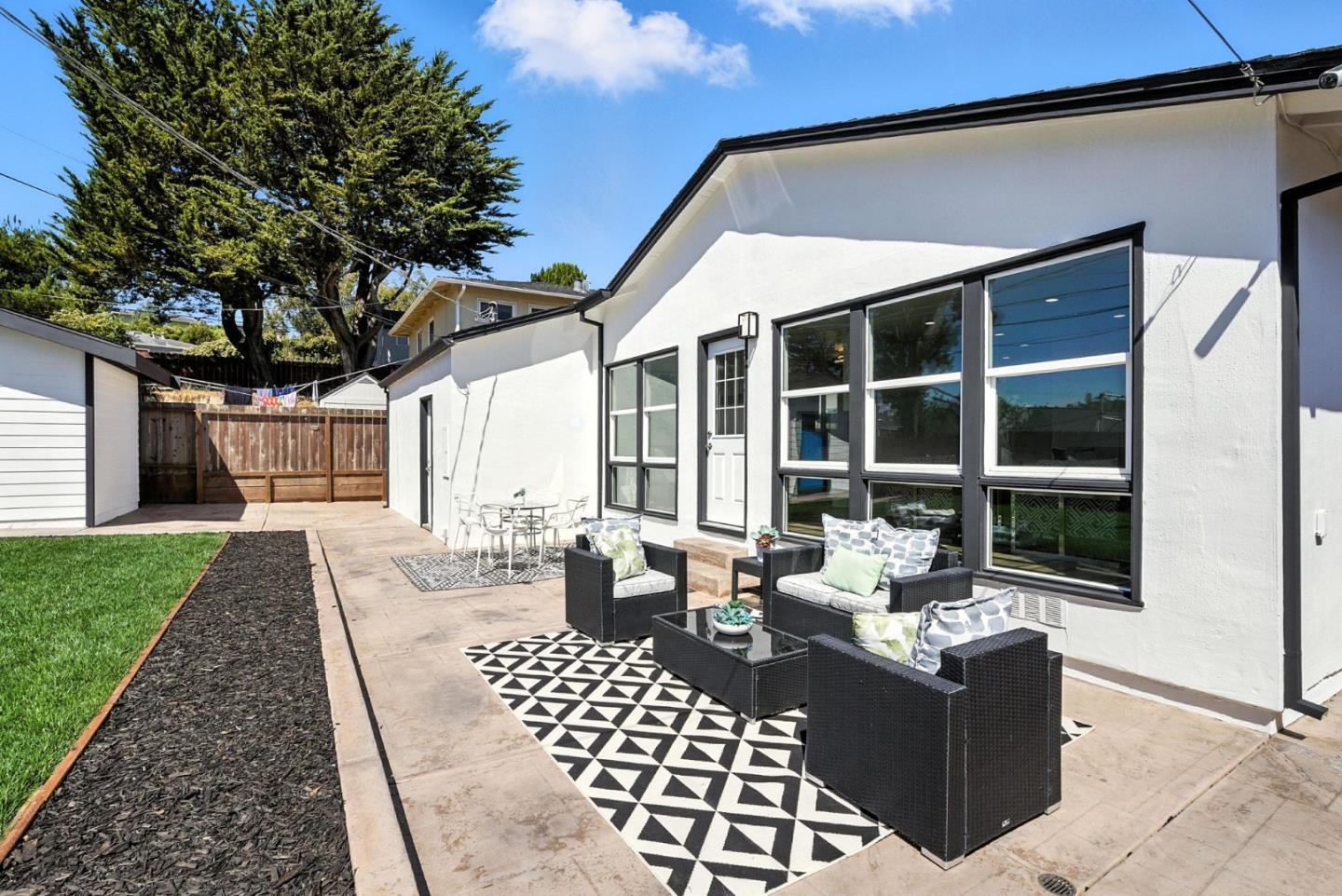 Detail Gallery Image 31 of 65 For 2621 Heather Ln, San Bruno,  CA 94066 - 3 Beds | 2 Baths