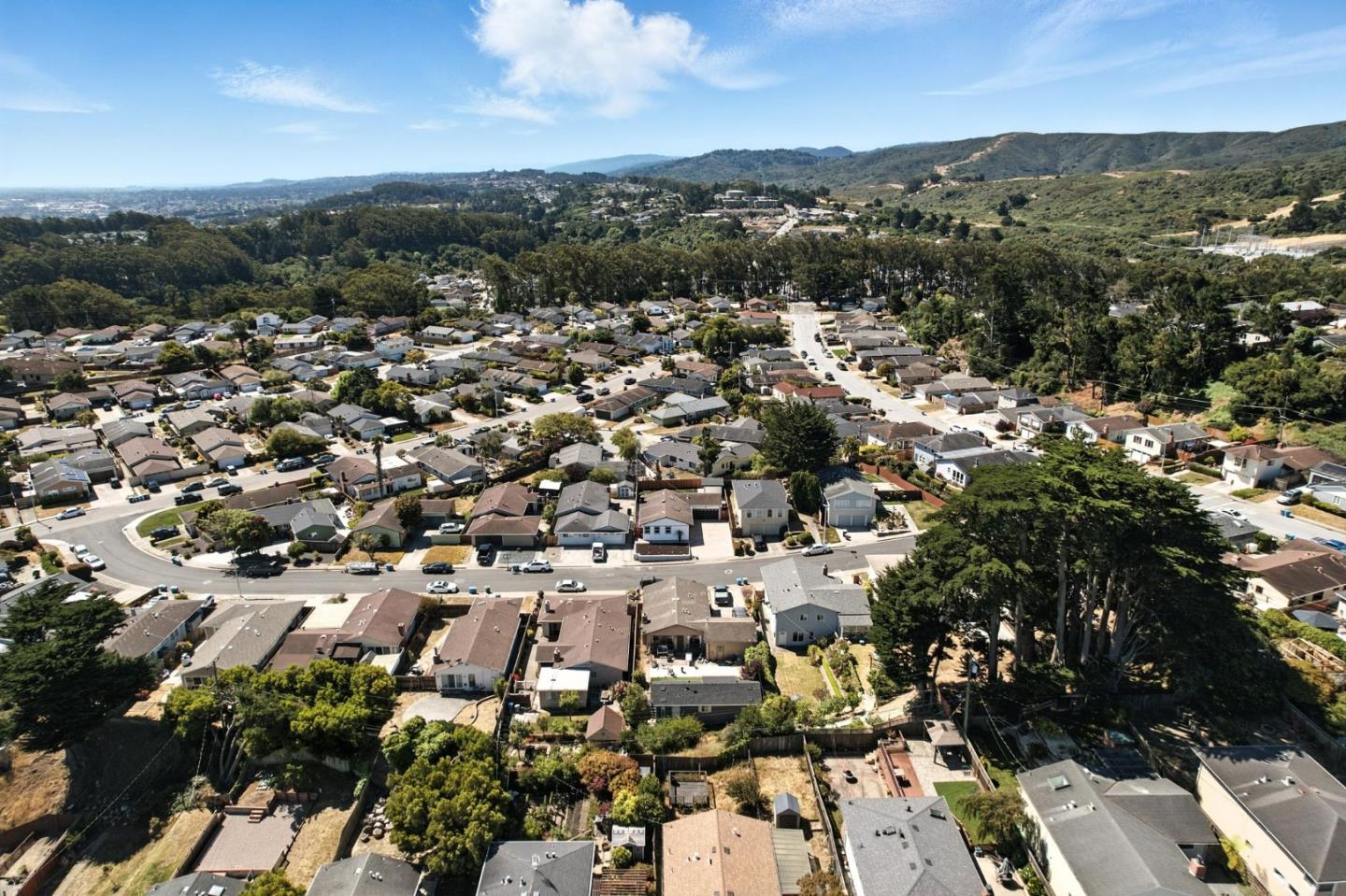 Detail Gallery Image 47 of 65 For 2621 Heather Ln, San Bruno,  CA 94066 - 3 Beds | 2 Baths