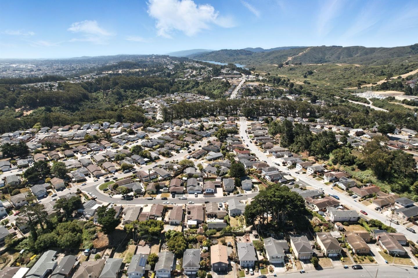 Detail Gallery Image 48 of 65 For 2621 Heather Ln, San Bruno,  CA 94066 - 3 Beds | 2 Baths