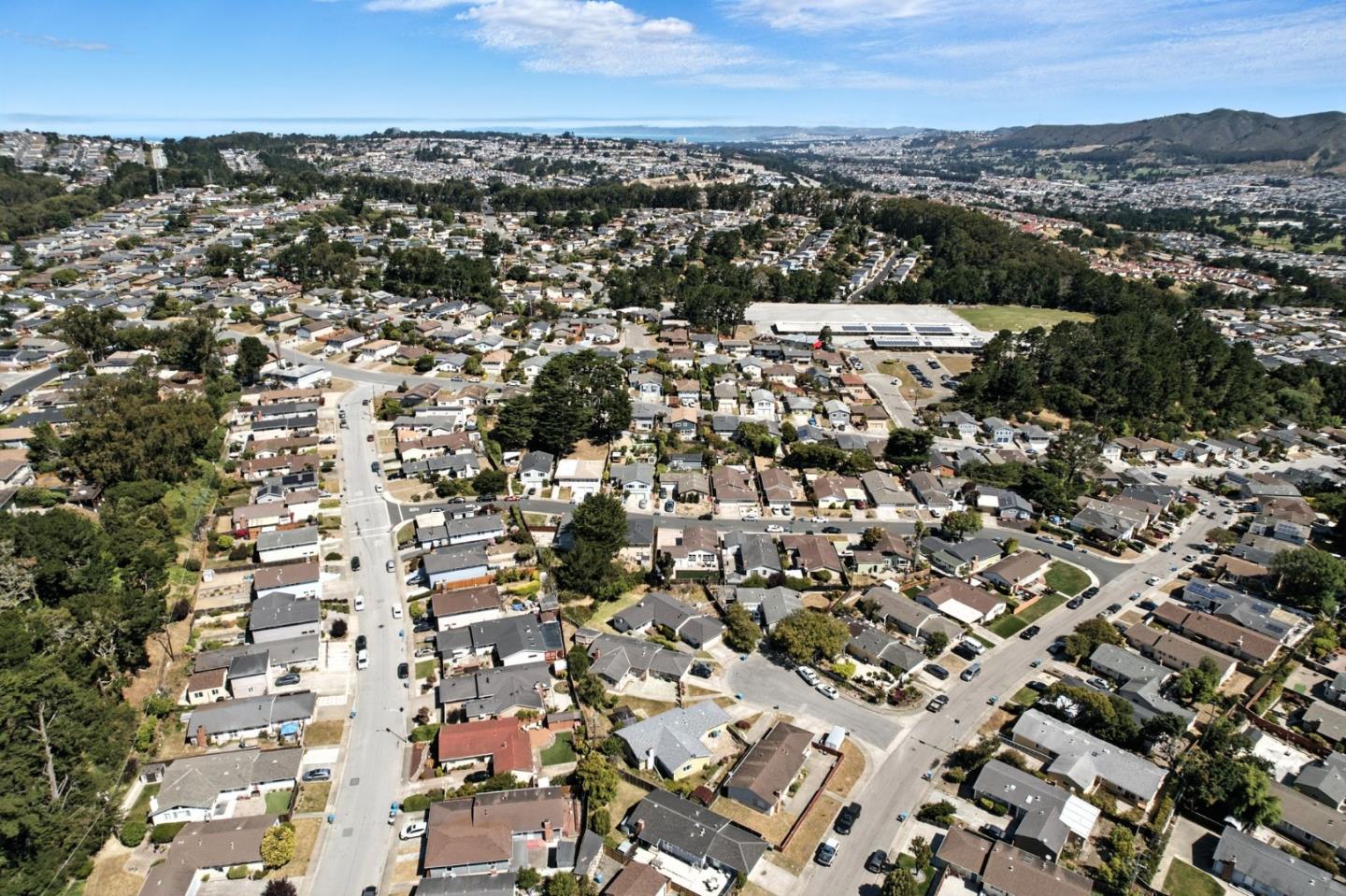 Detail Gallery Image 60 of 65 For 2621 Heather Ln, San Bruno,  CA 94066 - 3 Beds | 2 Baths