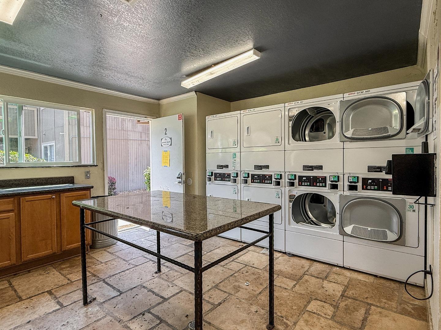 Detail Gallery Image 23 of 29 For 3388 Red Cedar Ter, Fremont,  CA 94536 - 1 Beds | 1 Baths