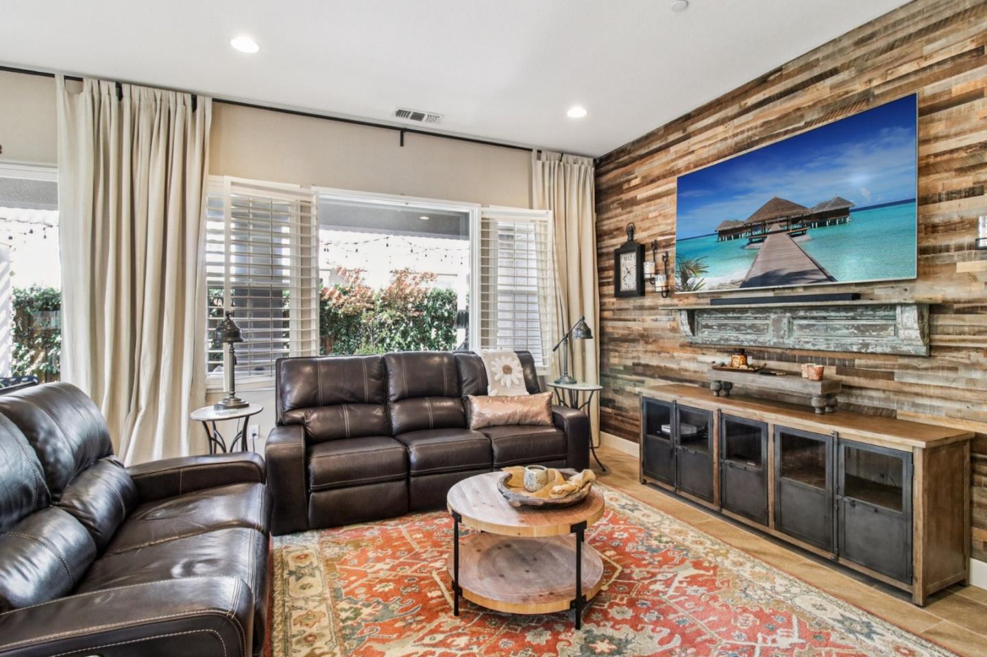 Detail Gallery Image 3 of 29 For 845 San Pedro Ave, Morgan Hill,  CA 95037 - 3 Beds | 3 Baths