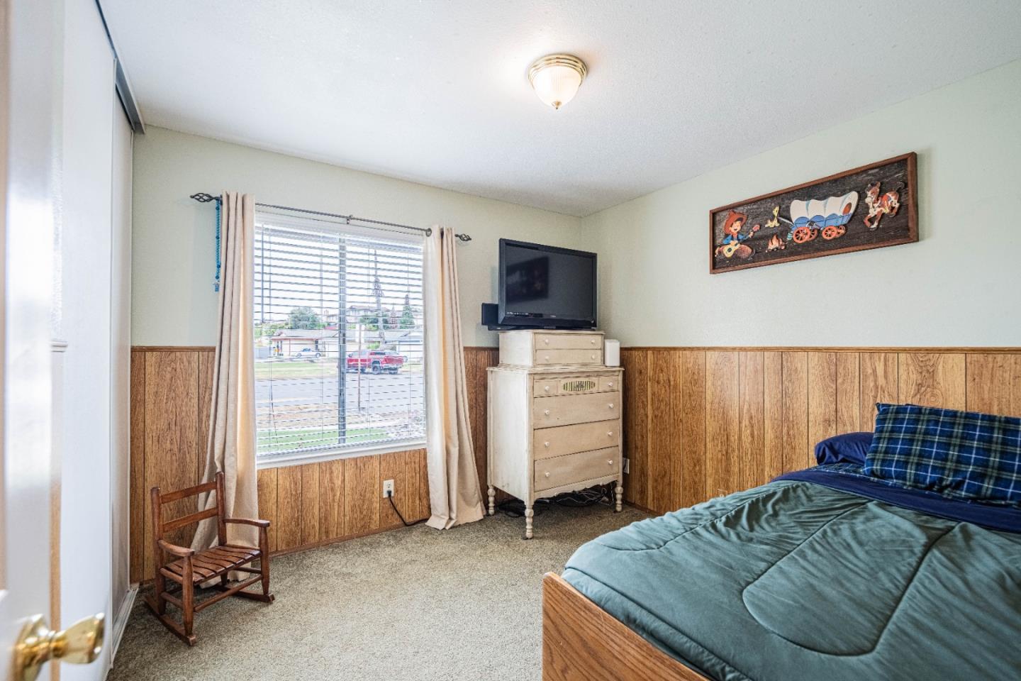 Detail Gallery Image 21 of 29 For 19010 Souza Way, Salinas,  CA 93906 - 3 Beds | 2 Baths