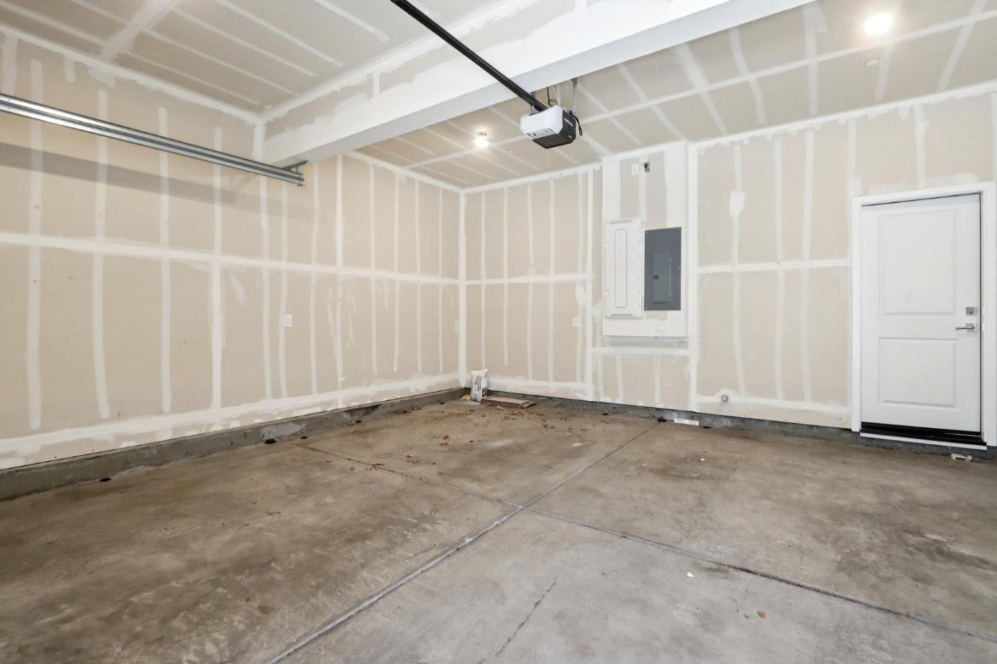 Detail Gallery Image 30 of 36 For 1363 S Shields Ave, Tracy,  CA 95391 - 3 Beds | 2/1 Baths