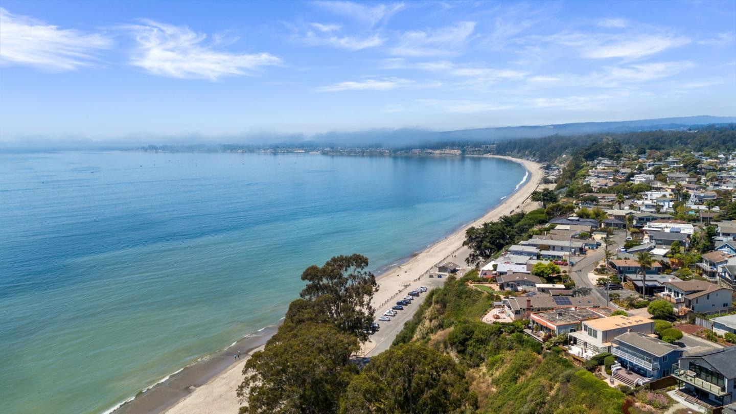 Detail Gallery Image 34 of 45 For 674 Clubhouse Dr, Aptos,  CA 95003 - 3 Beds | 2 Baths