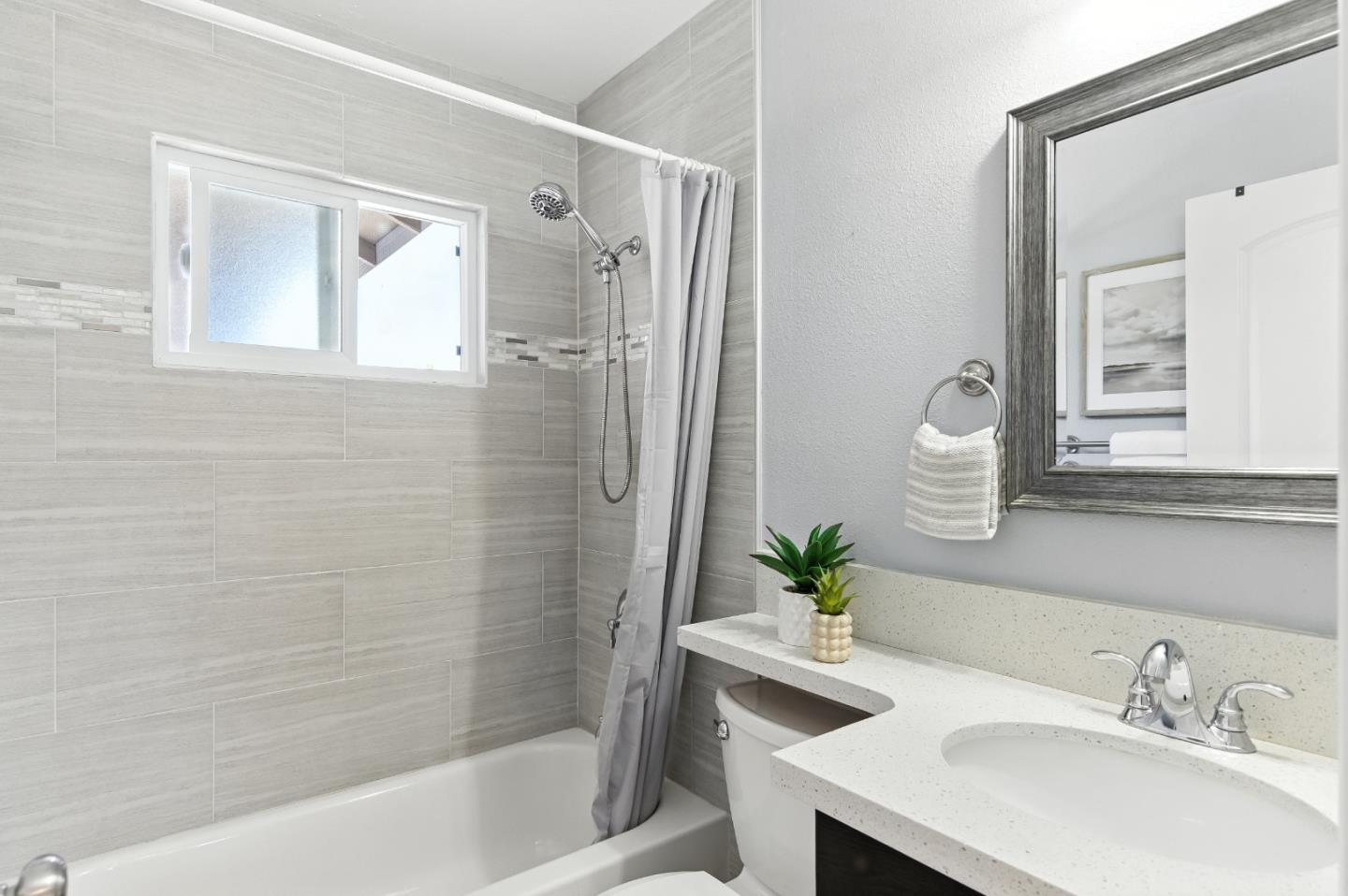 Detail Gallery Image 12 of 31 For 36194 Magellan Dr, Fremont,  CA 94536 - 4 Beds | 2 Baths
