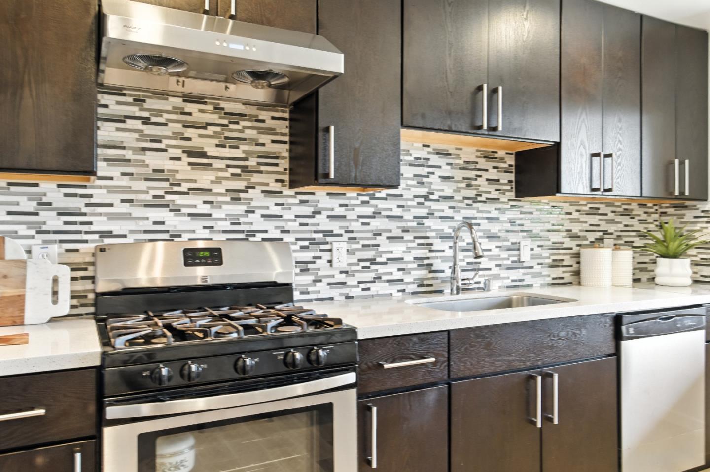 Detail Gallery Image 9 of 31 For 36194 Magellan Dr, Fremont,  CA 94536 - 4 Beds | 2 Baths