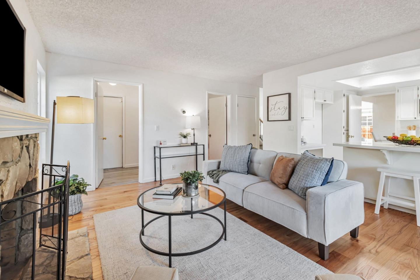 Detail Gallery Image 13 of 43 For 623 Prada Dr, Milpitas,  CA 95035 - 4 Beds | 2/1 Baths