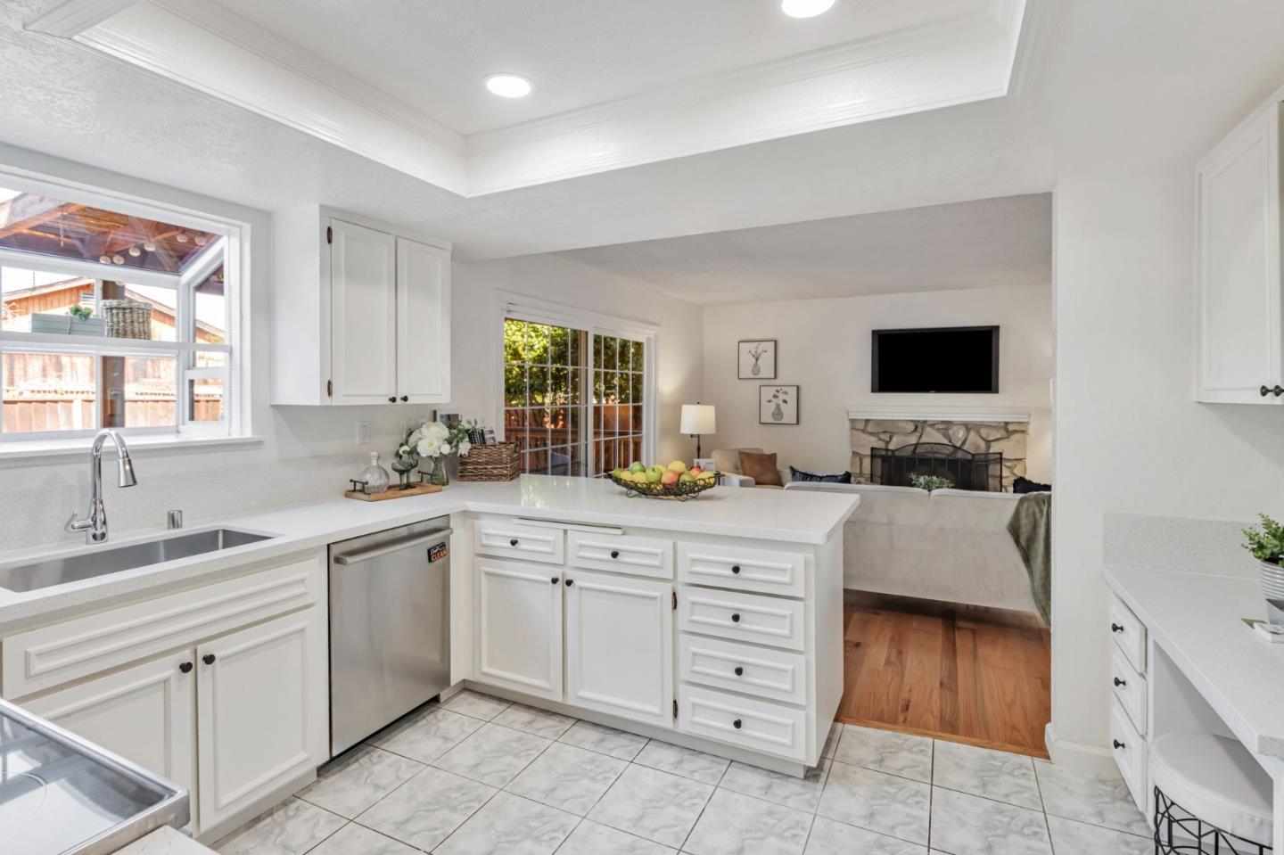 Detail Gallery Image 18 of 43 For 623 Prada Dr, Milpitas,  CA 95035 - 4 Beds | 2/1 Baths