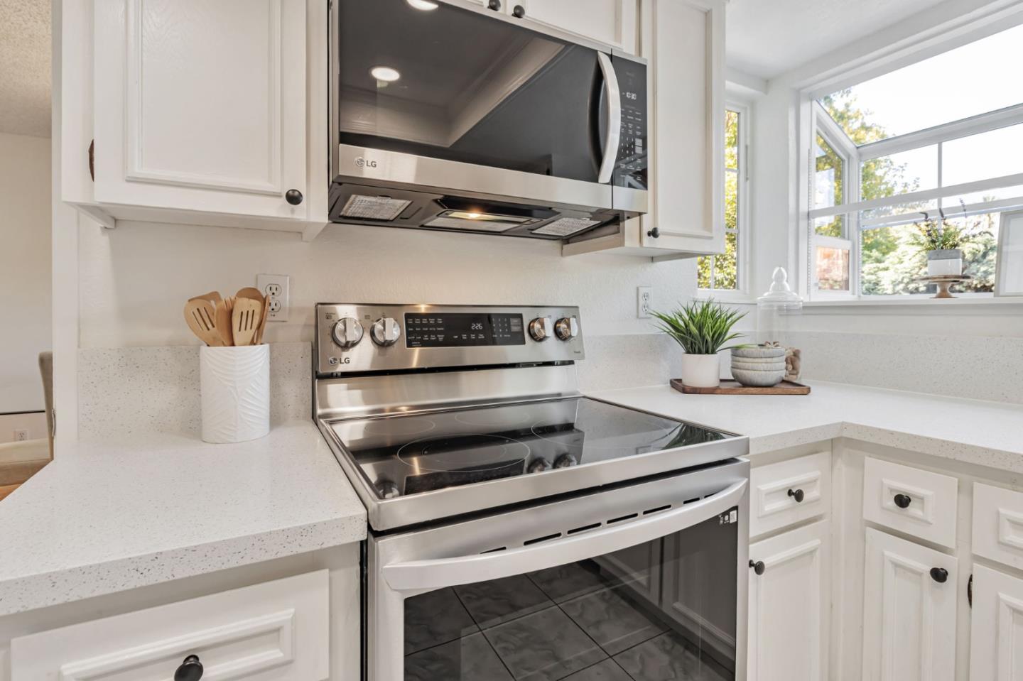 Detail Gallery Image 20 of 43 For 623 Prada Dr, Milpitas,  CA 95035 - 4 Beds | 2/1 Baths