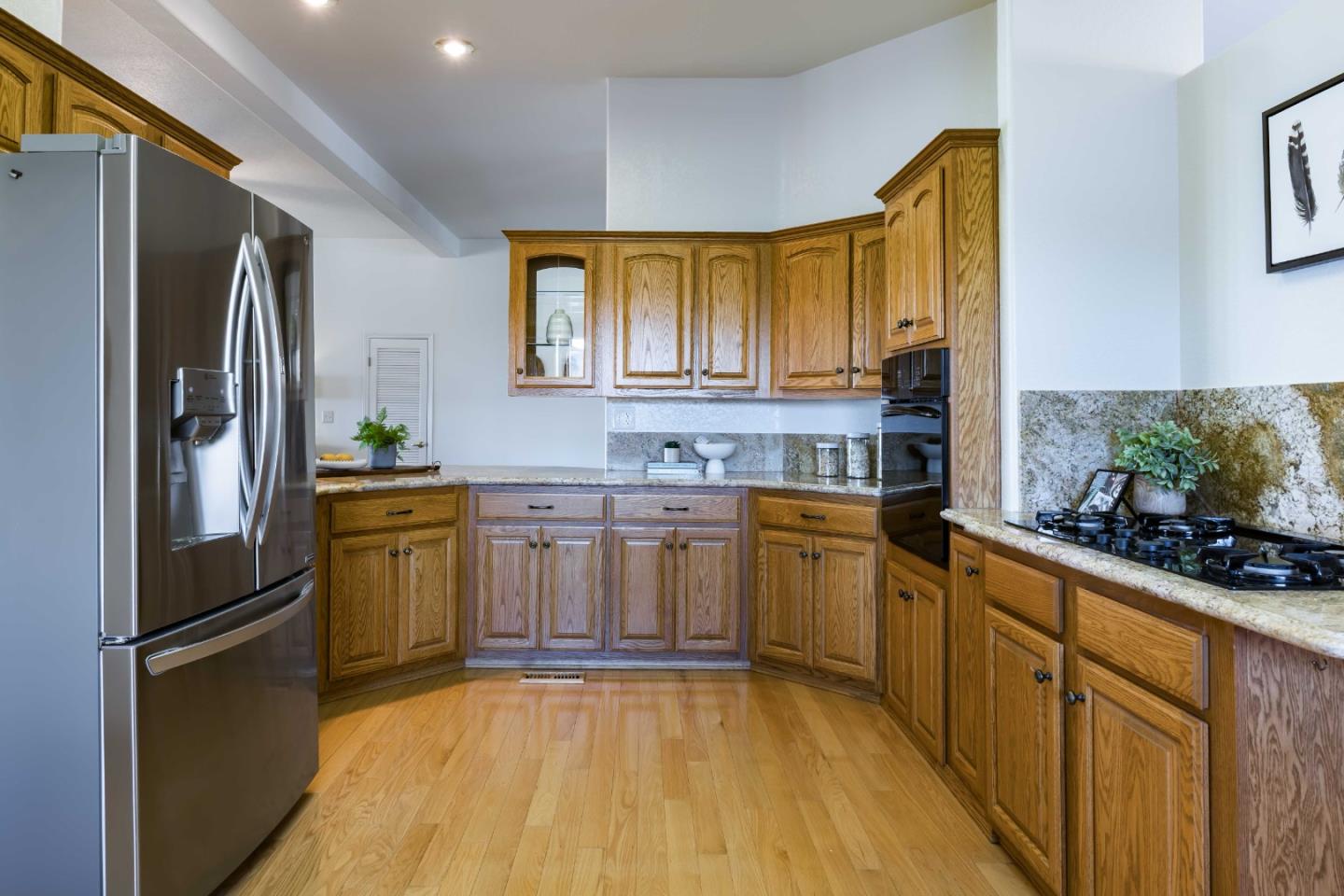 Detail Gallery Image 10 of 35 For 4024 Higuera Highland Ln, San Jose,  CA 95148 - 4 Beds | 2/1 Baths