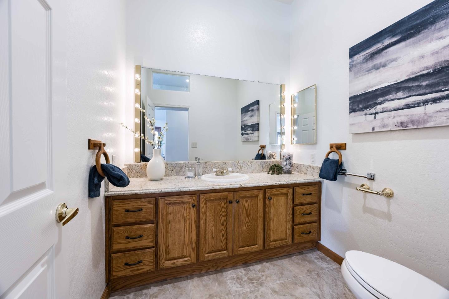 Detail Gallery Image 16 of 35 For 4024 Higuera Highland Ln, San Jose,  CA 95148 - 4 Beds | 2/1 Baths