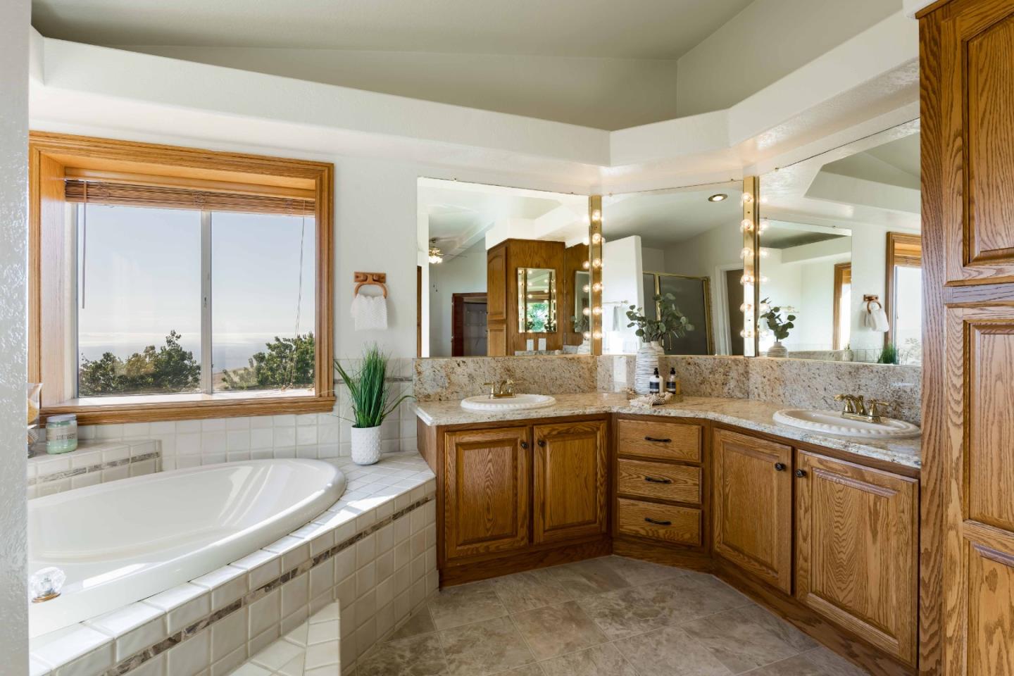 Detail Gallery Image 24 of 35 For 4024 Higuera Highland Ln, San Jose,  CA 95148 - 4 Beds | 2/1 Baths