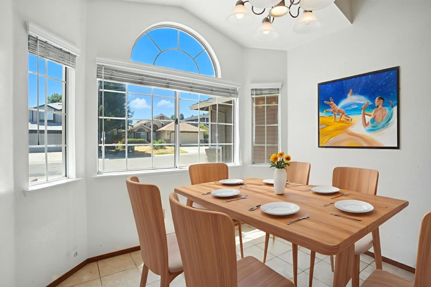 Detail Gallery Image 10 of 34 For 8534 Shadow Crest Cir, Antelope,  CA 95843 - 3 Beds | 2 Baths