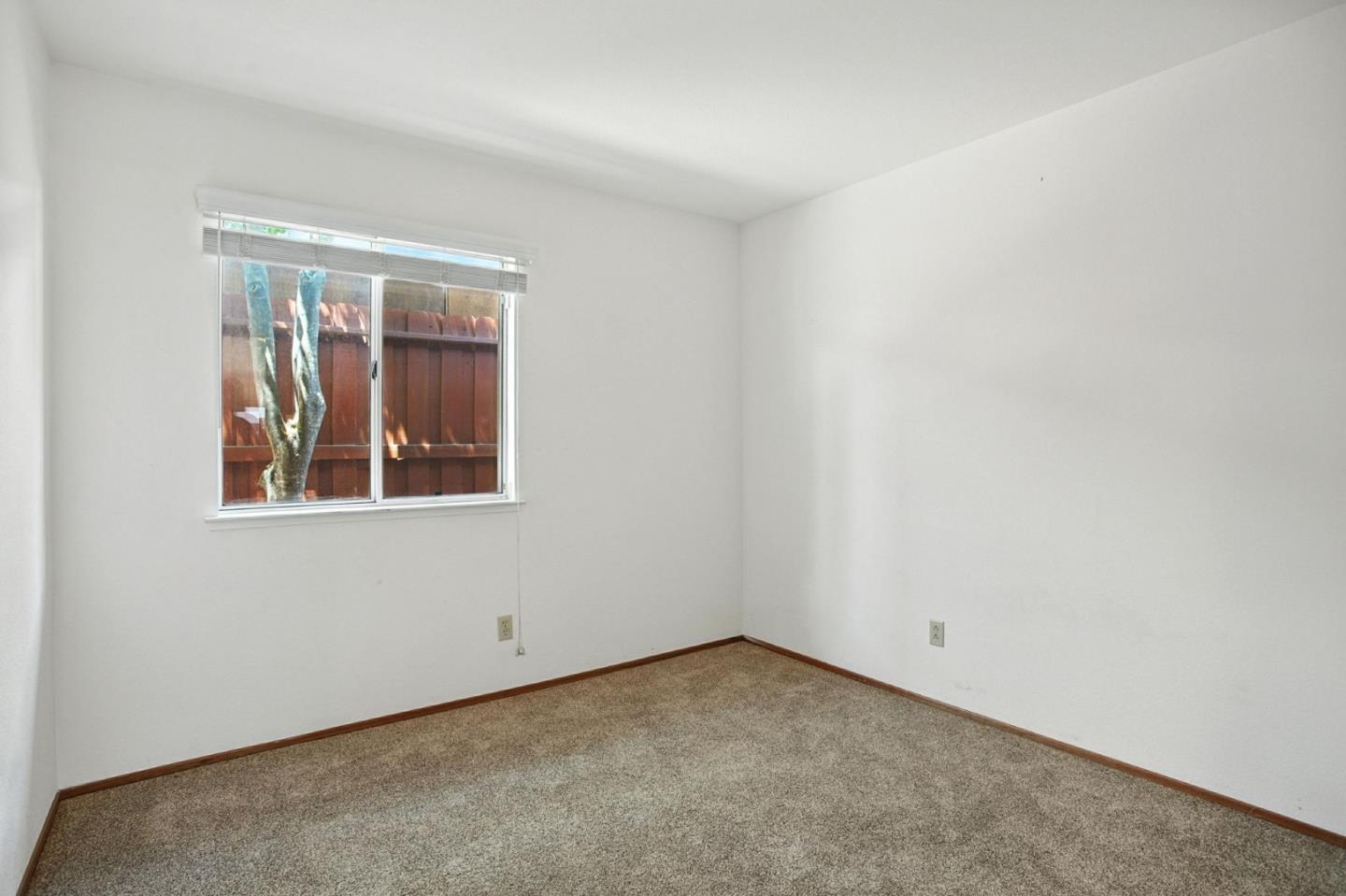 Detail Gallery Image 19 of 34 For 8534 Shadow Crest Cir, Antelope,  CA 95843 - 3 Beds | 2 Baths