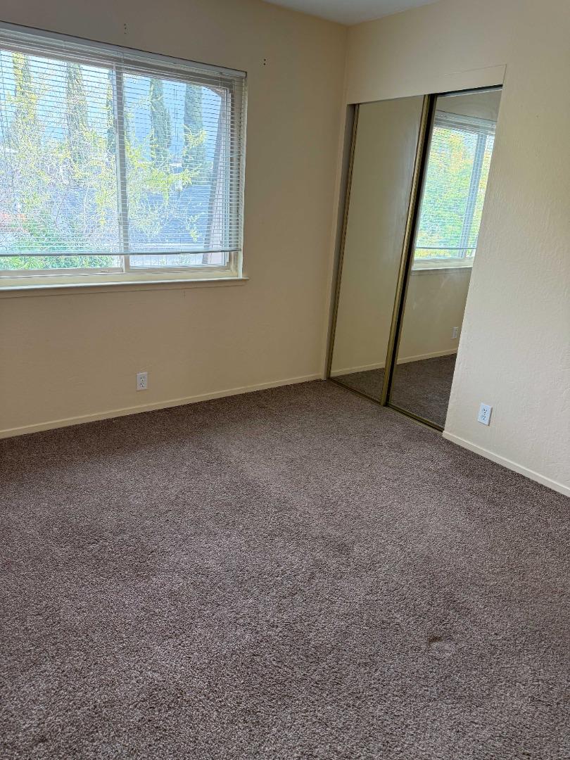 Detail Gallery Image 15 of 21 For 1091 Mohr Ln #D,  Concord,  CA 94518 - 3 Beds | 2 Baths