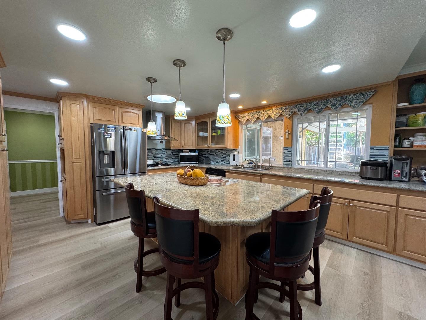 Detail Gallery Image 10 of 35 For 3328 Arqueado Dr, San Jose,  CA 95148 - 4 Beds | 2 Baths