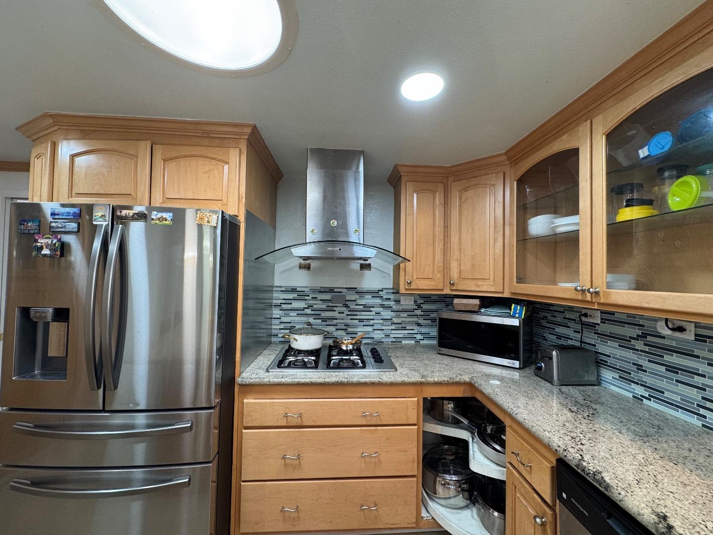 Detail Gallery Image 11 of 35 For 3328 Arqueado Dr, San Jose,  CA 95148 - 4 Beds | 2 Baths