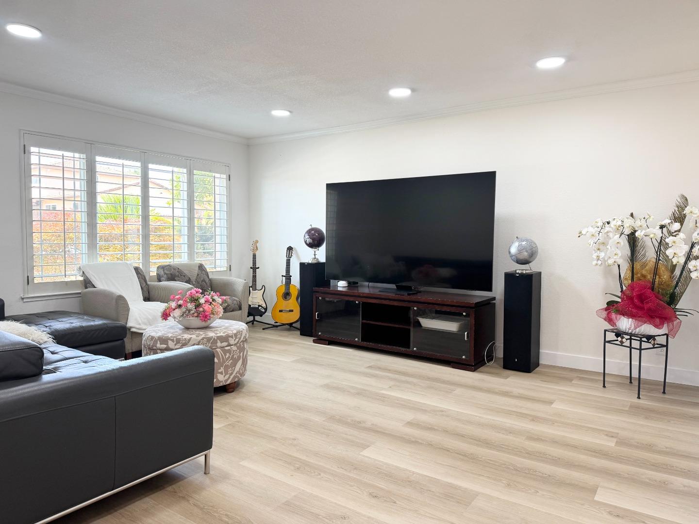 Detail Gallery Image 2 of 35 For 3328 Arqueado Dr, San Jose,  CA 95148 - 4 Beds | 2 Baths