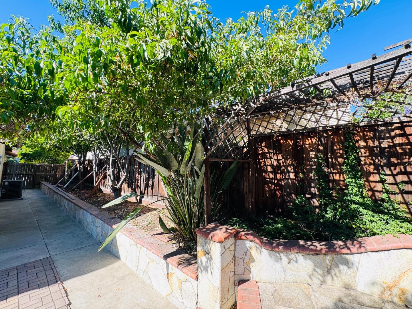 Detail Gallery Image 30 of 35 For 3328 Arqueado Dr, San Jose,  CA 95148 - 4 Beds | 2 Baths