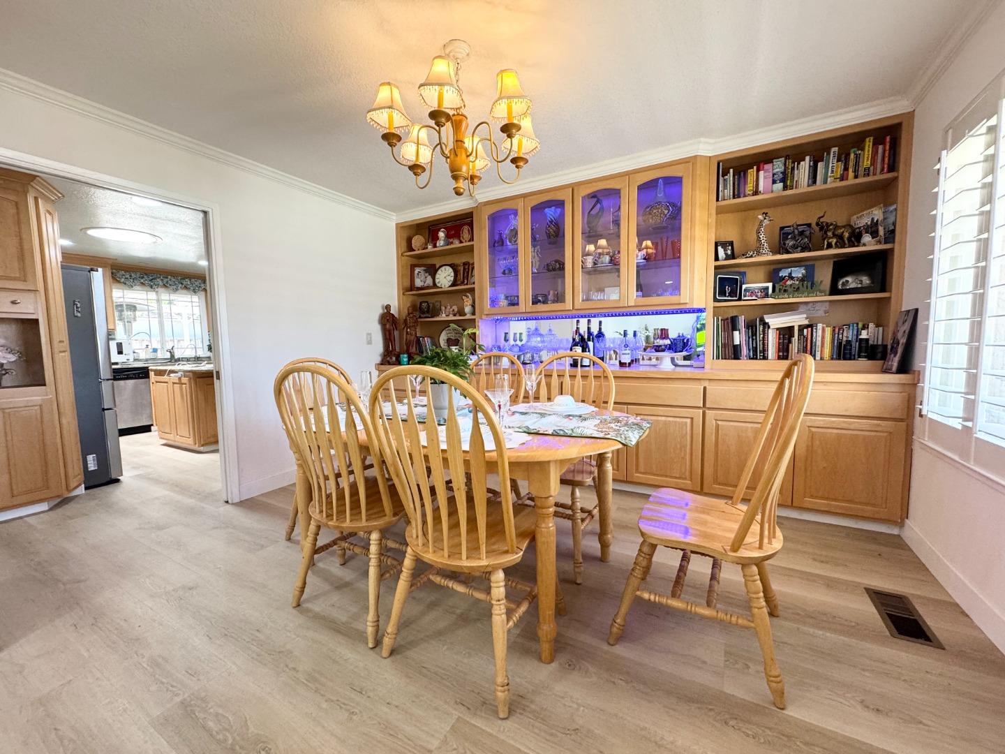 Detail Gallery Image 6 of 35 For 3328 Arqueado Dr, San Jose,  CA 95148 - 4 Beds | 2 Baths