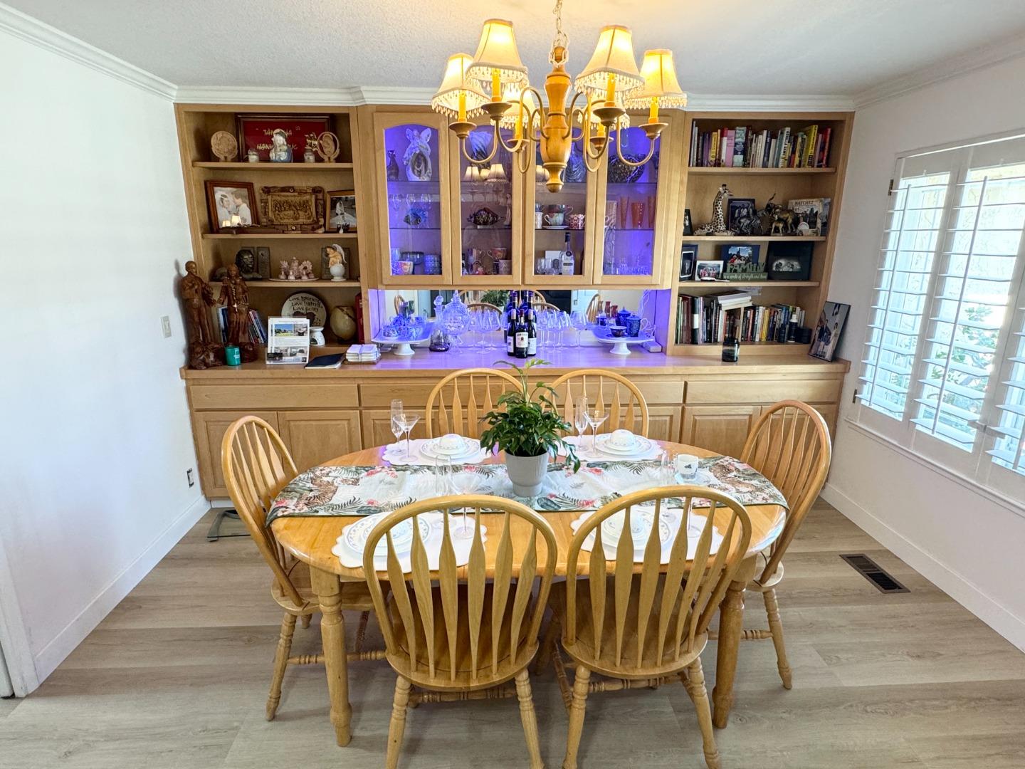 Detail Gallery Image 8 of 35 For 3328 Arqueado Dr, San Jose,  CA 95148 - 4 Beds | 2 Baths