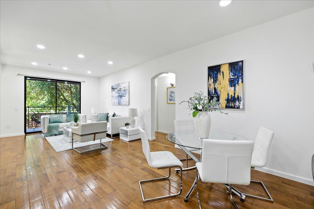 Detail Gallery Image 10 of 66 For 10745 N De Anza Blvd #115,  Cupertino,  CA 95014 - 2 Beds | 2 Baths