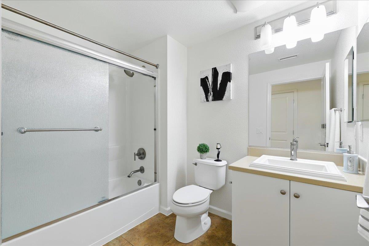 Detail Gallery Image 13 of 66 For 10745 N De Anza Blvd #115,  Cupertino,  CA 95014 - 2 Beds | 2 Baths