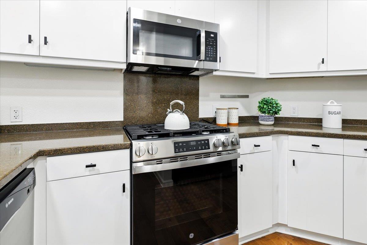 Detail Gallery Image 20 of 66 For 10745 N De Anza Blvd #115,  Cupertino,  CA 95014 - 2 Beds | 2 Baths