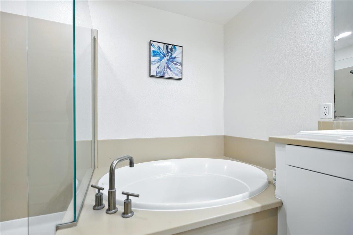 Detail Gallery Image 29 of 66 For 10745 N De Anza Blvd #115,  Cupertino,  CA 95014 - 2 Beds | 2 Baths