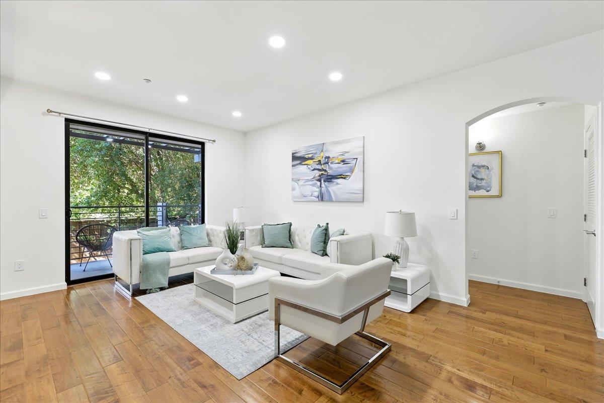 Detail Gallery Image 3 of 66 For 10745 N De Anza Blvd #115,  Cupertino,  CA 95014 - 2 Beds | 2 Baths