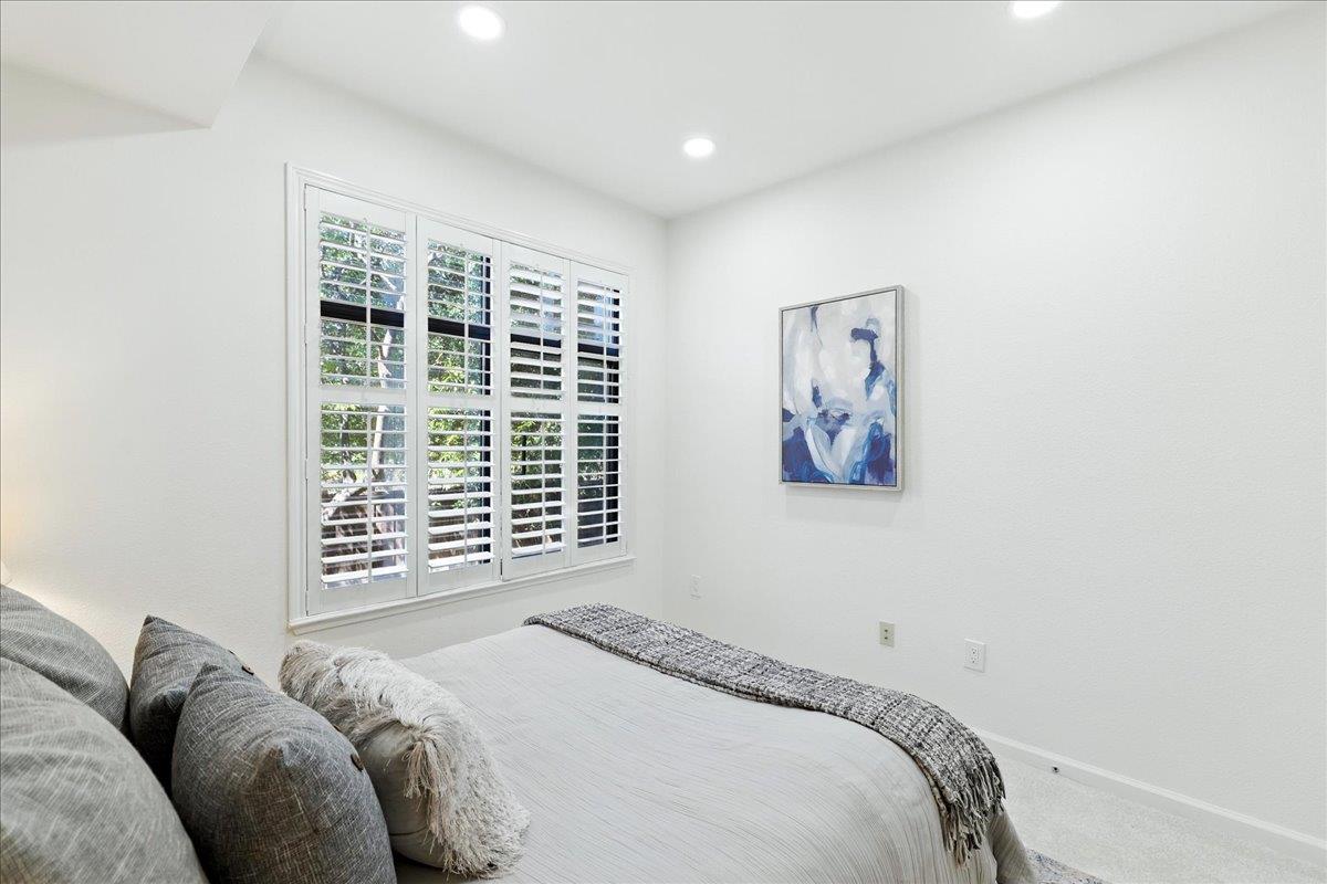 Detail Gallery Image 32 of 66 For 10745 N De Anza Blvd #115,  Cupertino,  CA 95014 - 2 Beds | 2 Baths