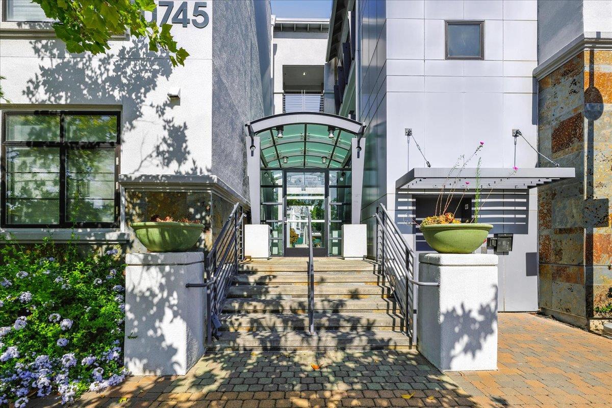 Detail Gallery Image 43 of 66 For 10745 N De Anza Blvd #115,  Cupertino,  CA 95014 - 2 Beds | 2 Baths