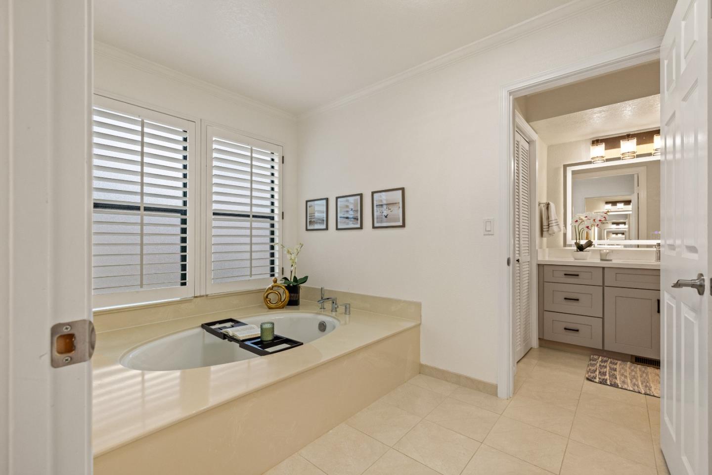 Detail Gallery Image 17 of 28 For 2896 Ransford Ave, Pacific Grove,  CA 93950 - 3 Beds | 3 Baths
