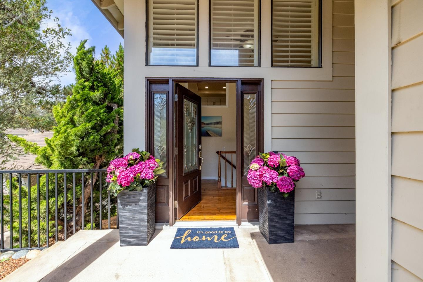 Detail Gallery Image 3 of 28 For 2896 Ransford Ave, Pacific Grove,  CA 93950 - 3 Beds | 3 Baths