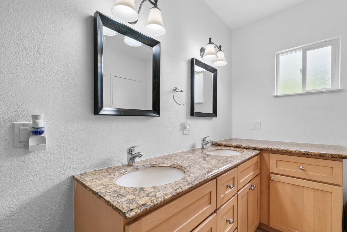 Detail Gallery Image 26 of 40 For 1044 Pleasant Valley Rd, Aptos,  CA 95003 - 4 Beds | 3 Baths